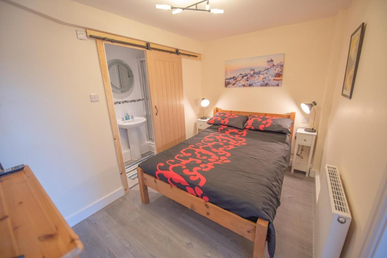 Modern Apartment In Town Centre スキプトン エクステリア 写真